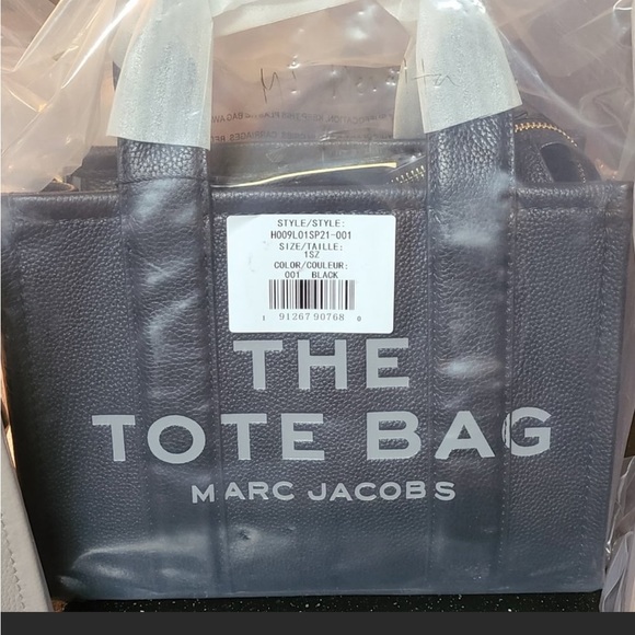 Marc Jacobs Handbags - Authentic MARC JACOBS THE LEATHER MINI TOTE BAG